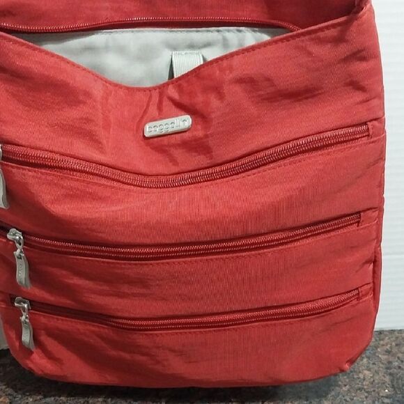 Baggallini Red Crossbody Bag with Silver Accents - Picture 4 of 5